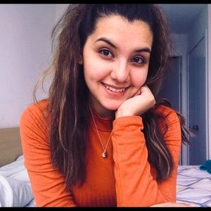 Meet your Posher, Ana